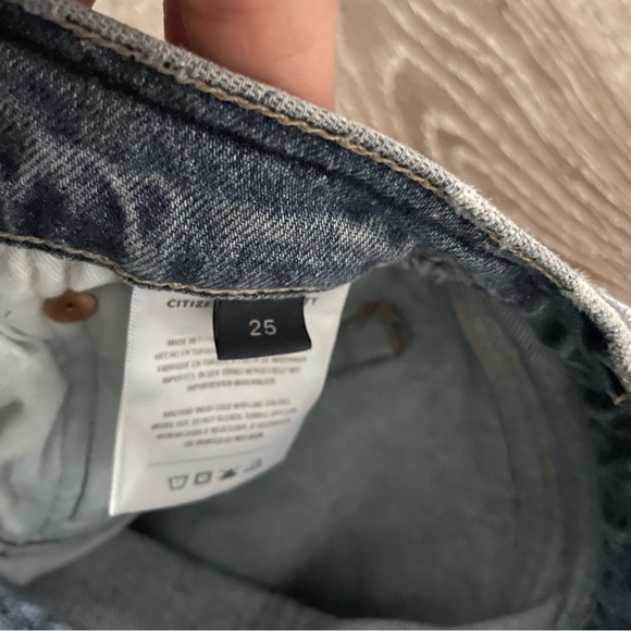 Citizens Of Humanity - Annabelle Cut off Jean Shorts Size 25 - Picture 9 of 11